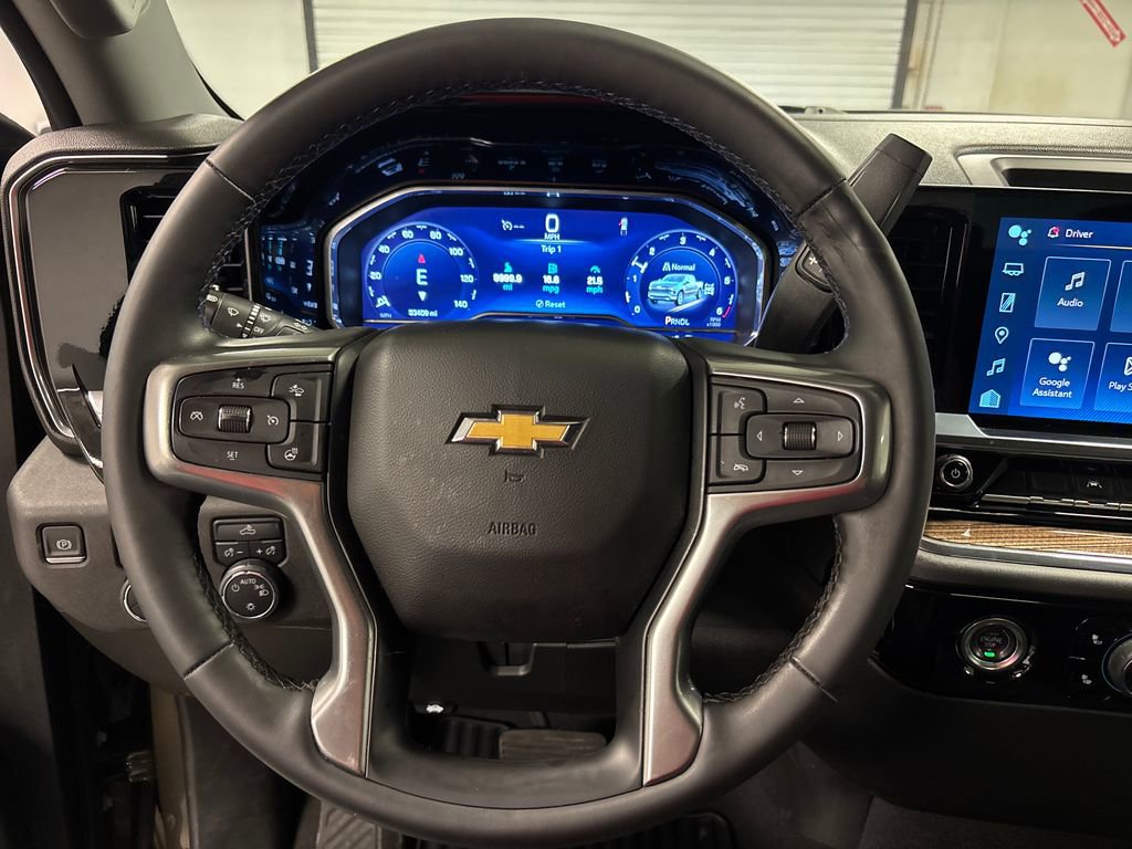 Used 2023 Chevrolet Silverado 1500 LT image 33