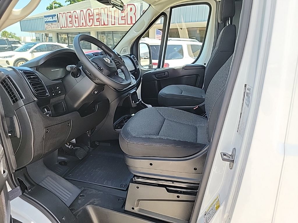 Used 2025 RAM ProMaster 2500 w/ U-Haul Equipment Group FWD image 11