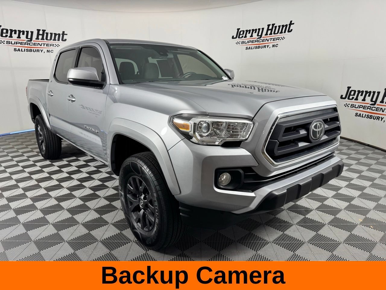 Used 2021 Toyota Tacoma SR5 w/ SR5 Appearance Package (SM) RWD image 5