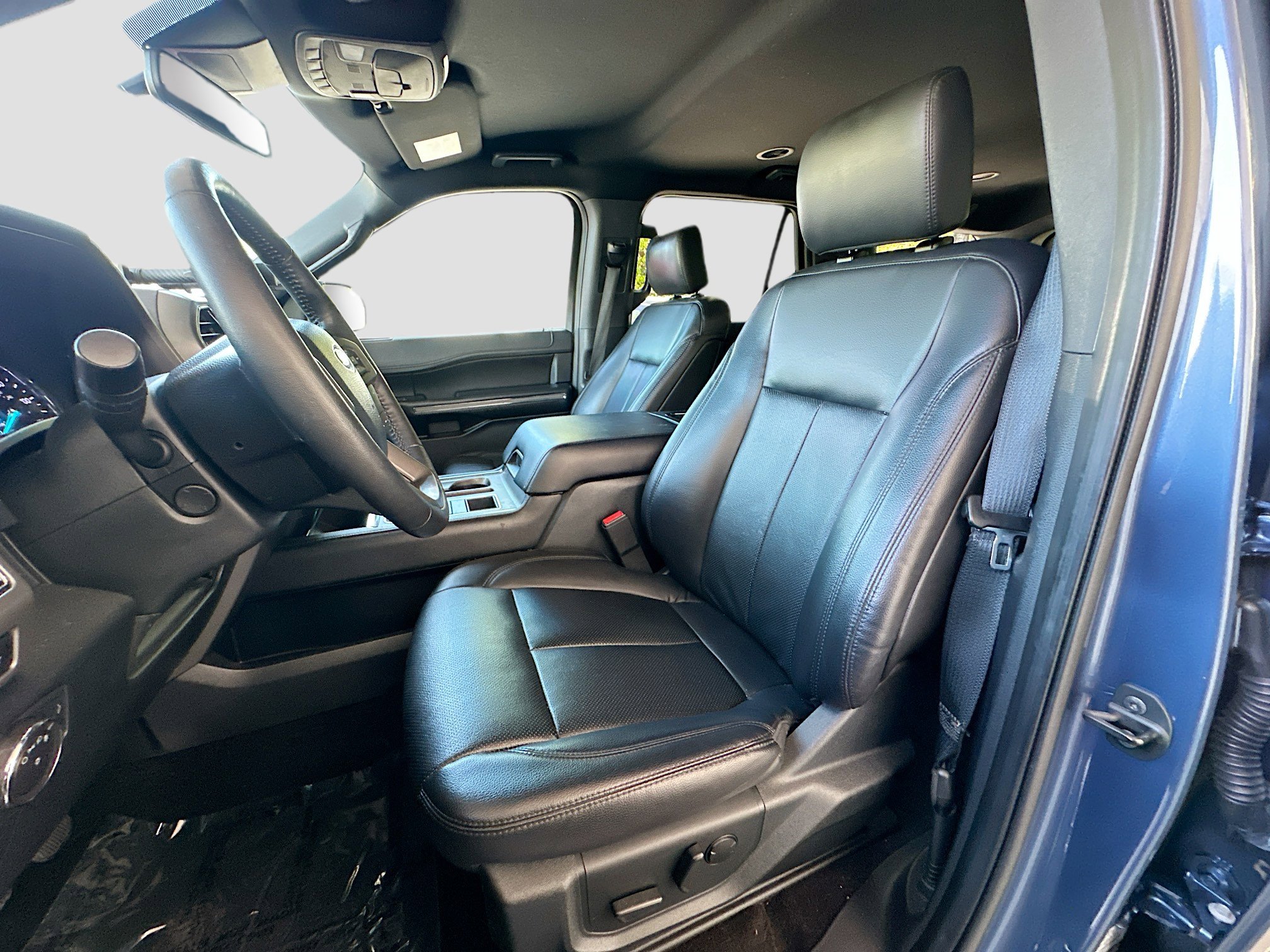 Used 2020 Ford Expedition XLT w/ Equipment Group 202A RWD image 21