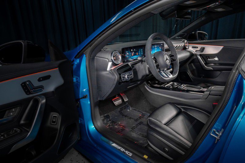 New 2025 Mercedes-Benz CLA 45 AMG 4MATIC image 10