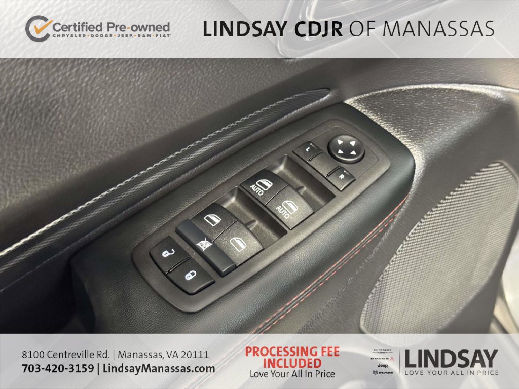 Certified 2025 Dodge Durango R/T w/ Blacktop Package AWD/4WD image 28