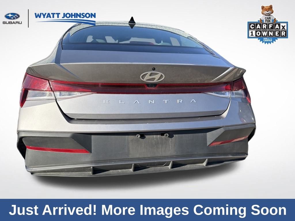 Used 2024 Hyundai Elantra SEL image 8