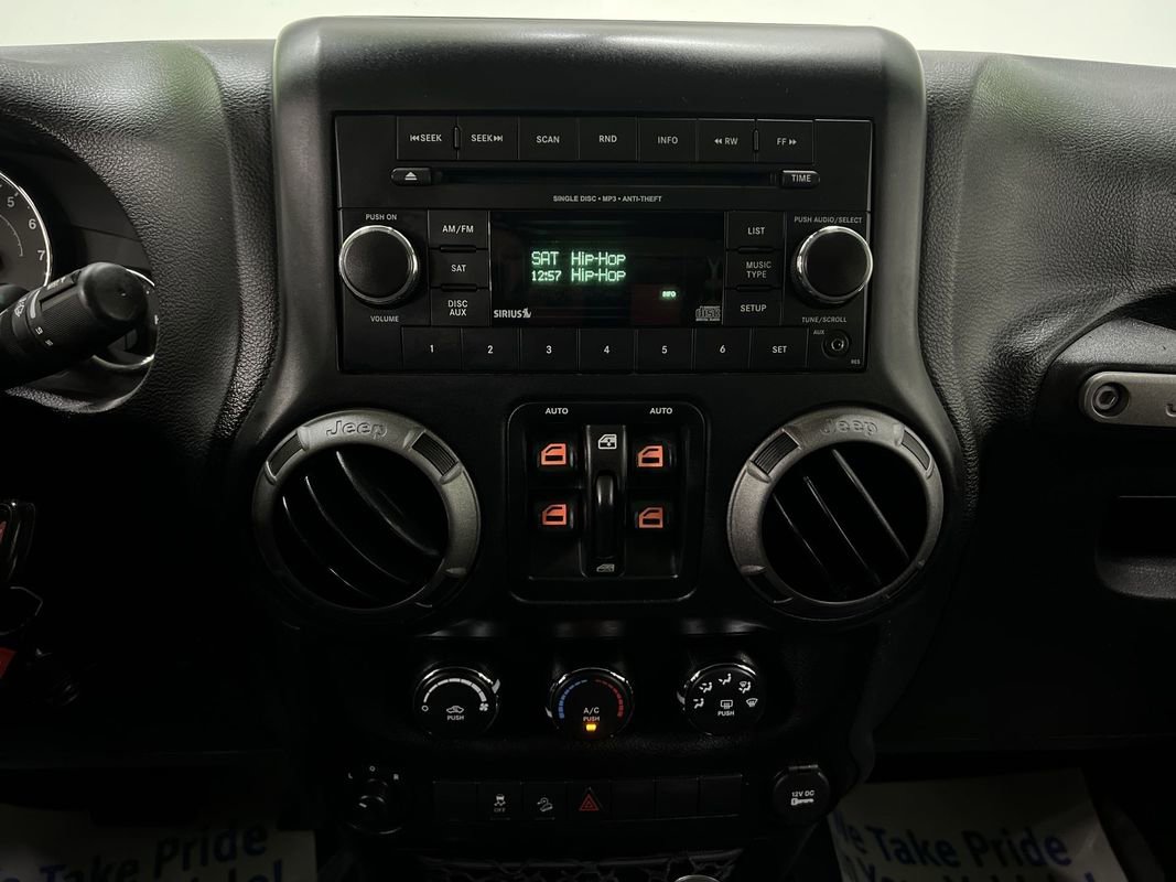 Used 2015 Jeep Wrangler Unlimited Sport w/ Quick Order Package 24S AWD/4WD image 20
