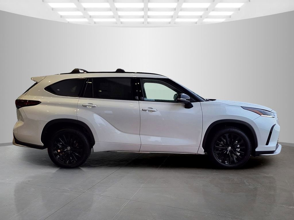 New 2026 Toyota Highlander XSE AWD/4WD image 2