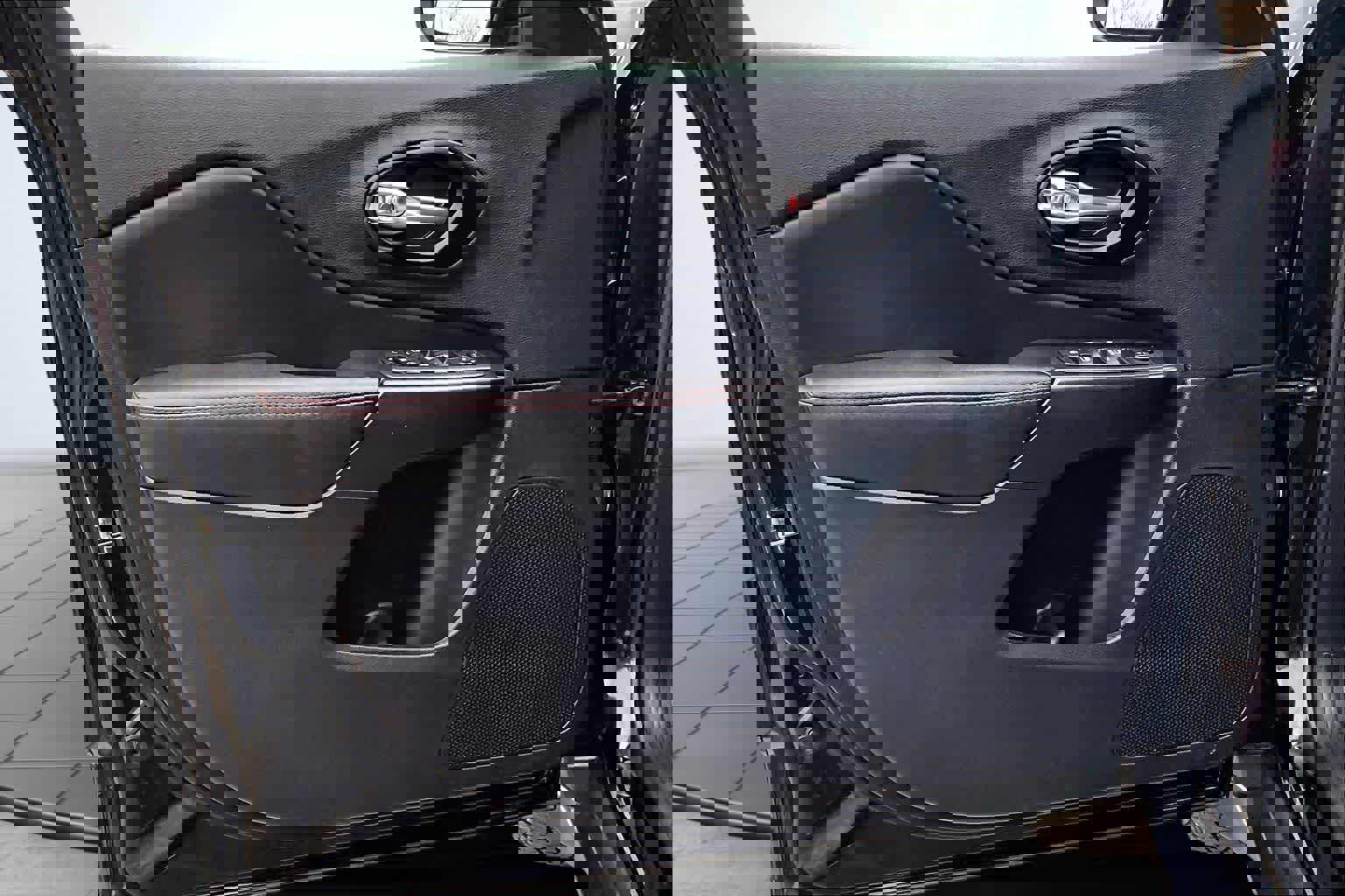 Used 2022 Jeep Cherokee Trailhawk image 28