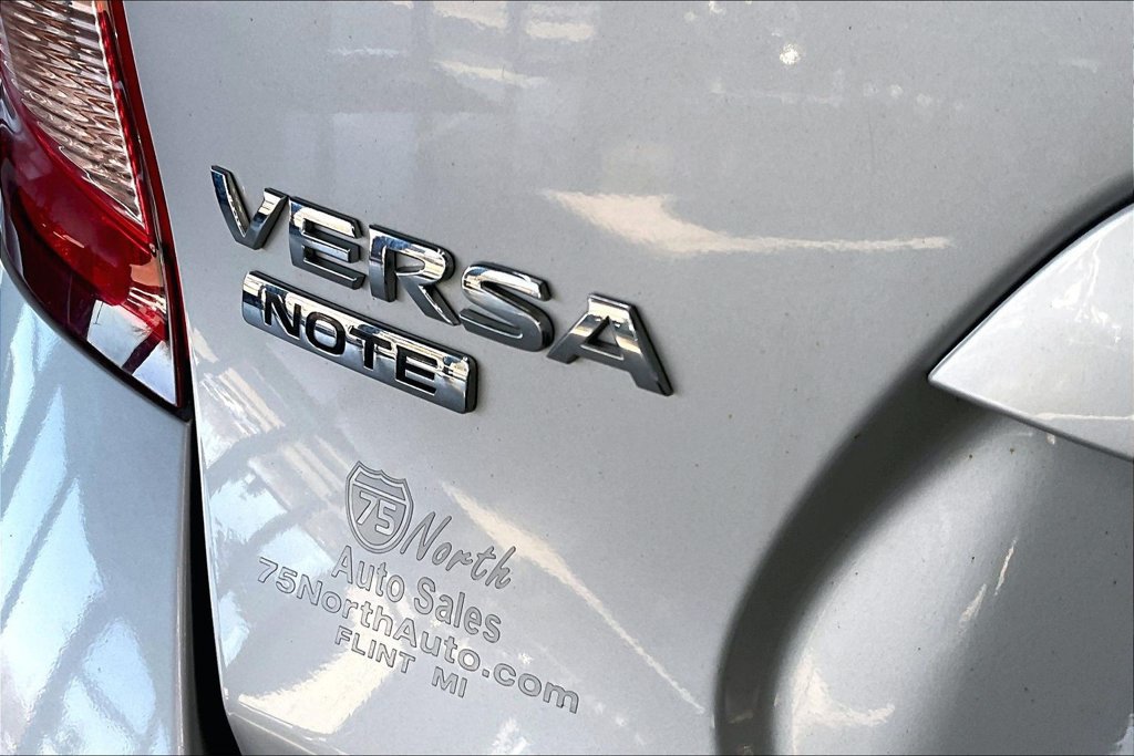Used 2017 Nissan Versa Note SV FWD image 23