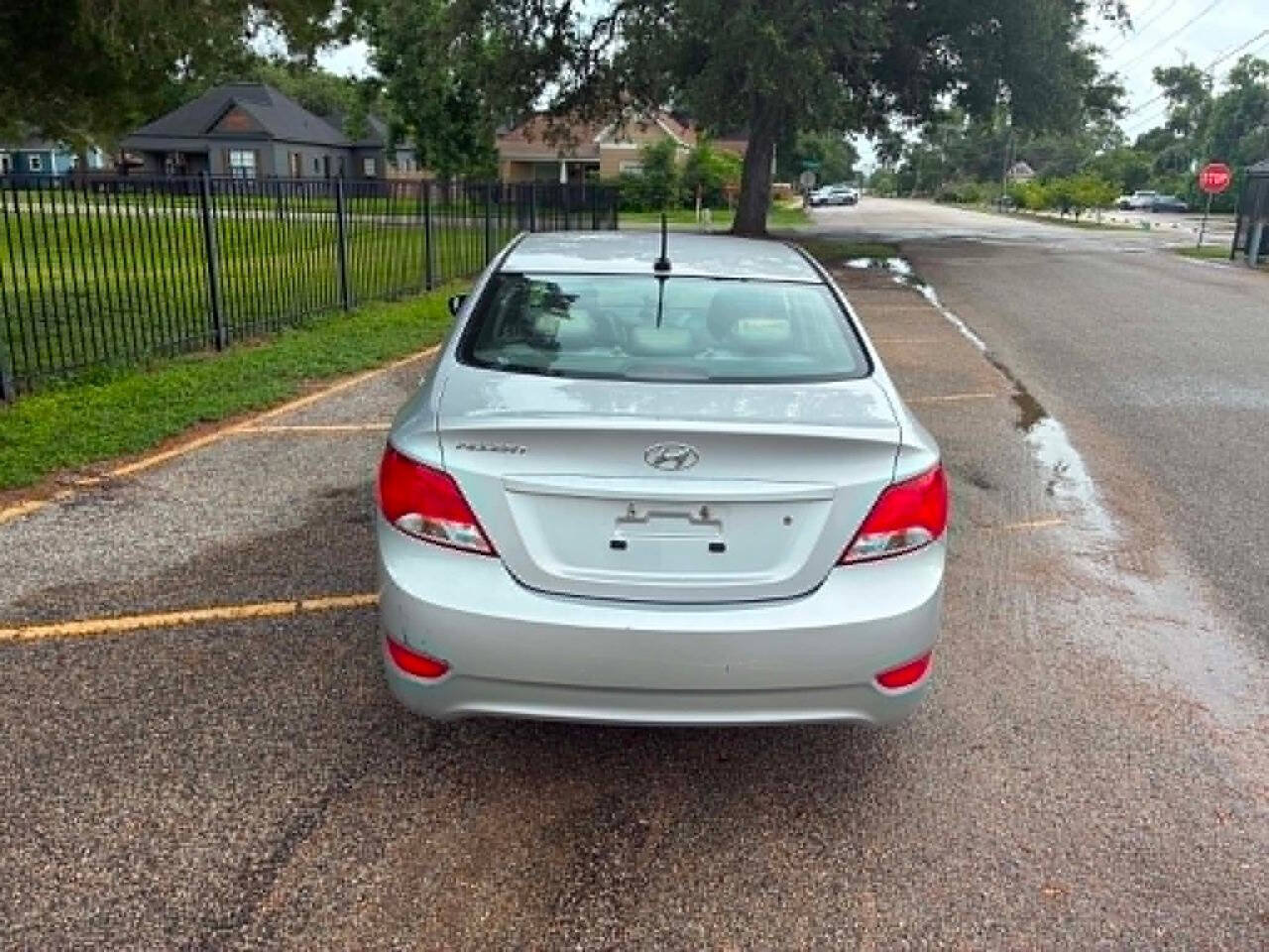 Used 2017 Hyundai Accent SE FWD image 10