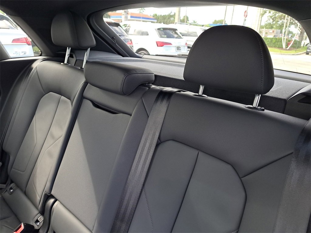 Certified 2025 Audi Q3 2.0T Premium w/ Convenience Package image 28