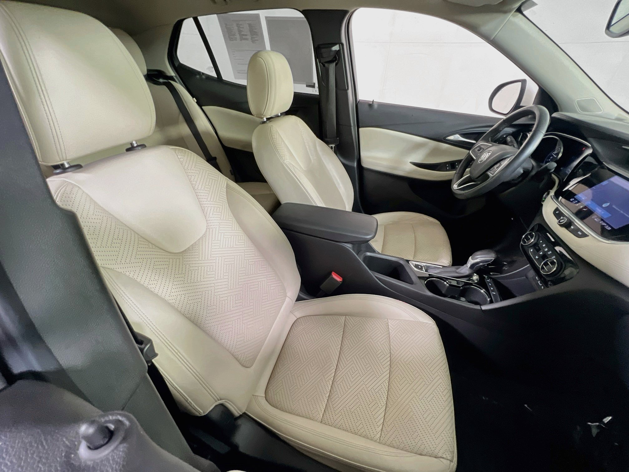 Used 2020 Buick Encore GX Essence w/ Experience Buick Package AWD/4WD image 28