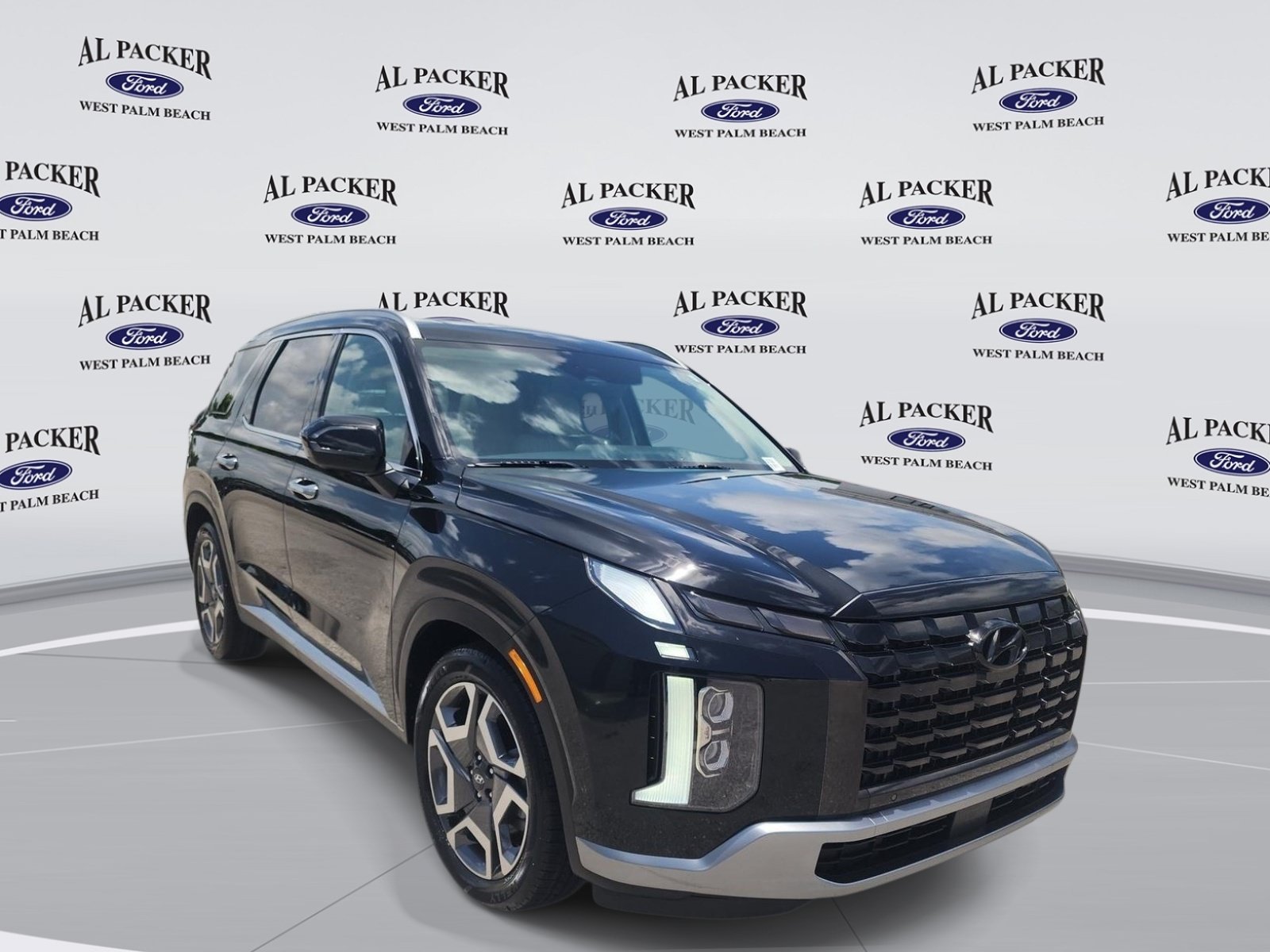 Used 2024 Hyundai Palisade Limited FWD image 8