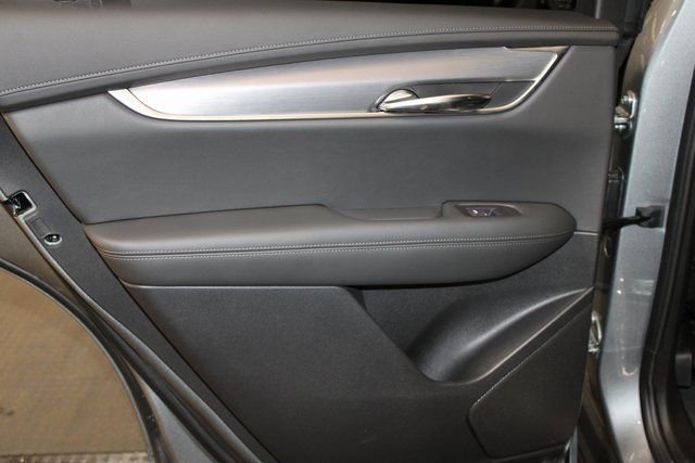 New 2025 Cadillac XT6 Luxury image 30