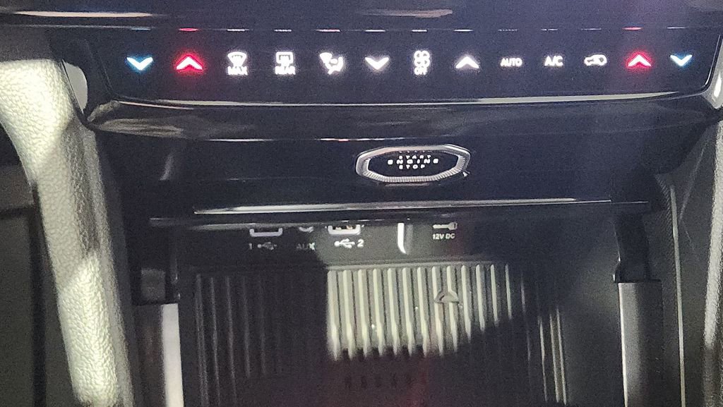 New 2026 Jeep Grand Cherokee Laredo image 23