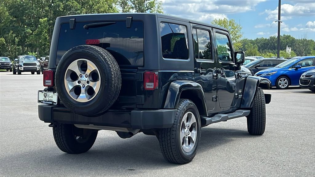 Used 2017 Jeep Wrangler Unlimited Sahara AWD/4WD image 5
