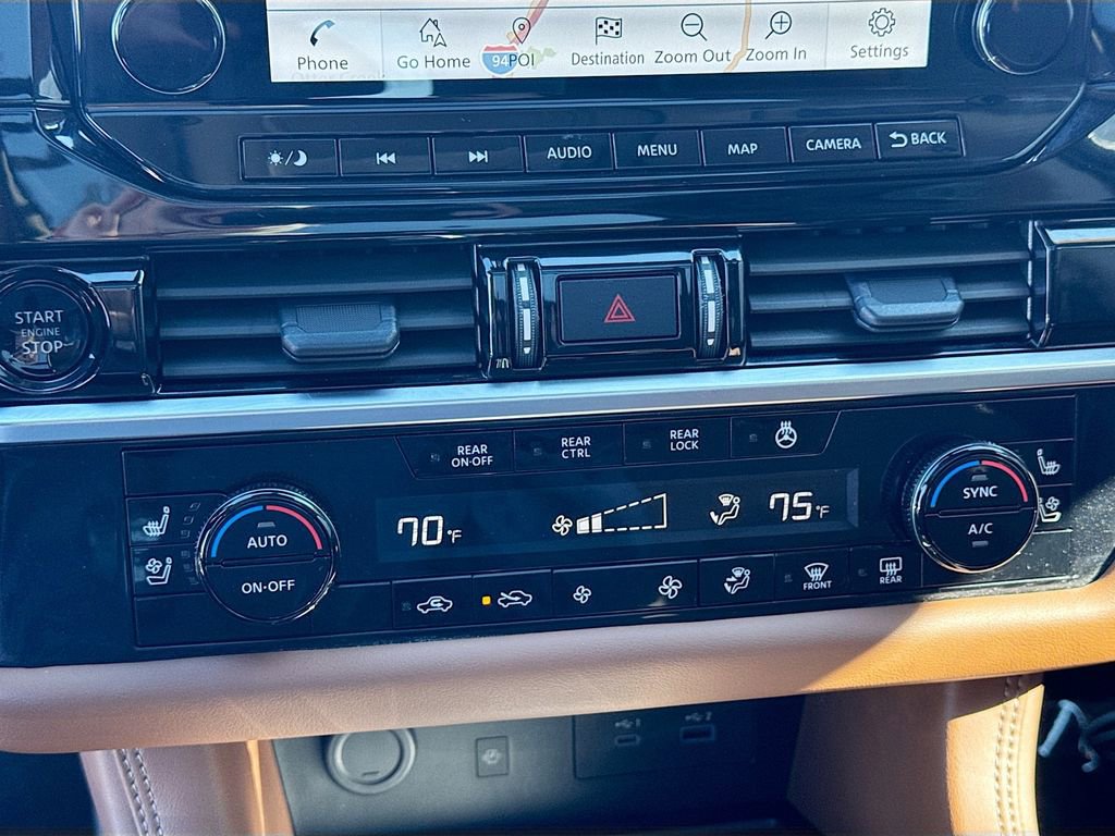 Used 2025 Nissan Pathfinder Platinum image 14