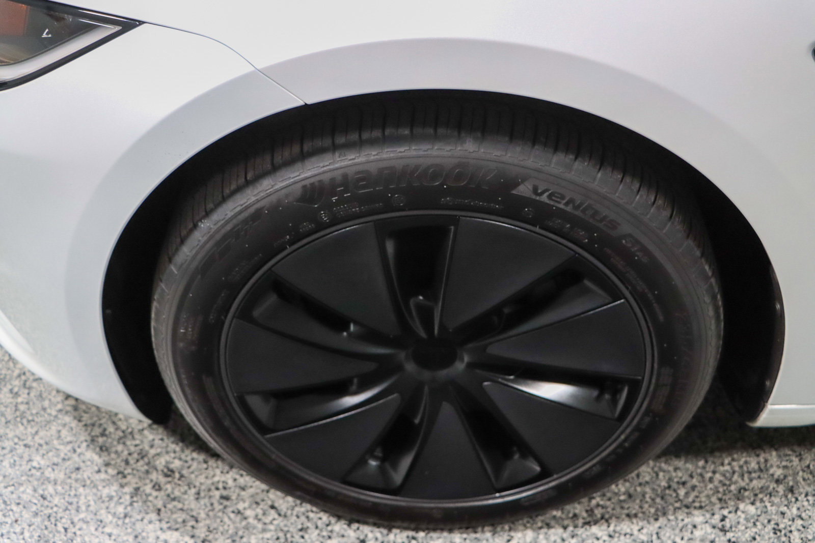 Used 2025 Tesla Model 3 Long Range image 11