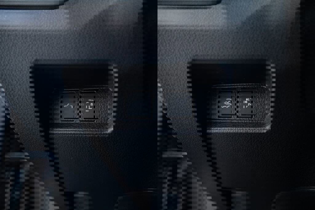 Certified 2024 Toyota Crown Limited AWD/4WD image 23