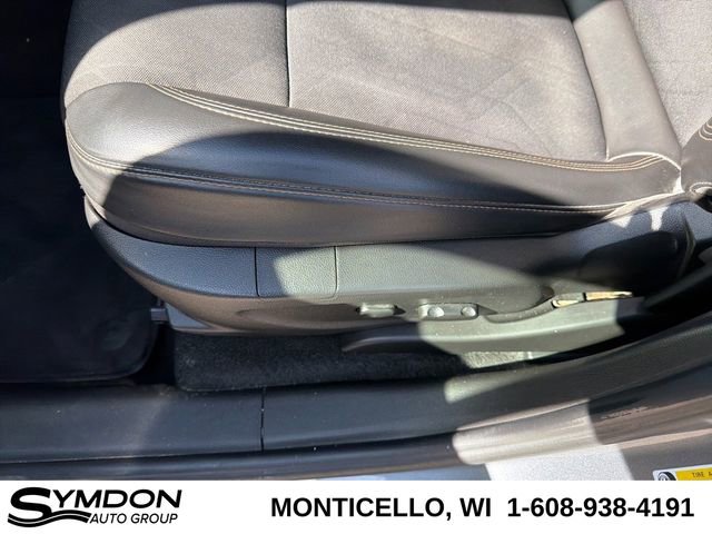 Used 2019 Chevrolet Trax LT w/ LT Convenience Package image 15