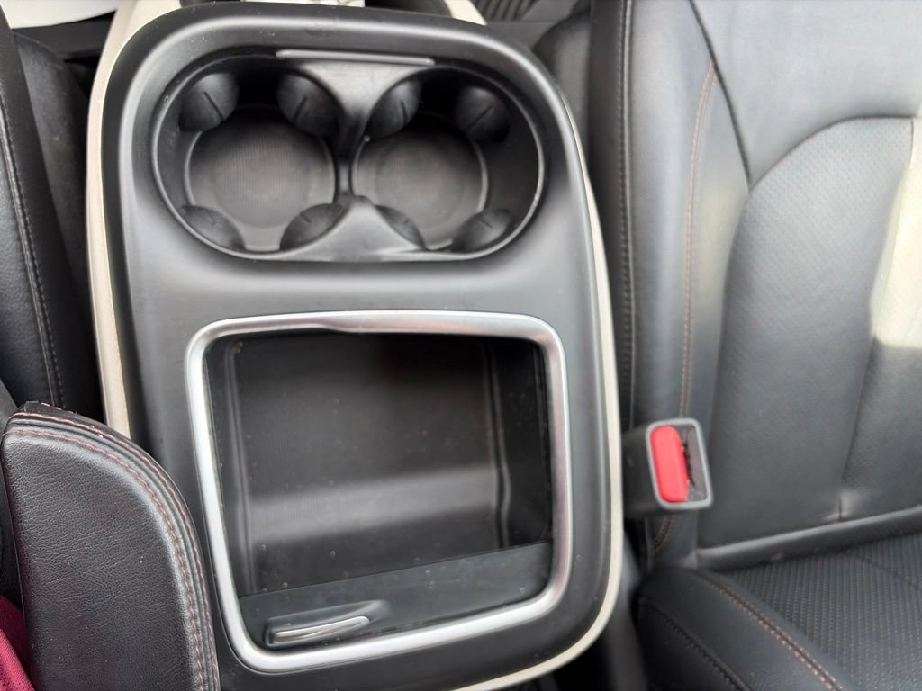 Used 2018 Chrysler Pacifica Touring-L Plus FWD image 29