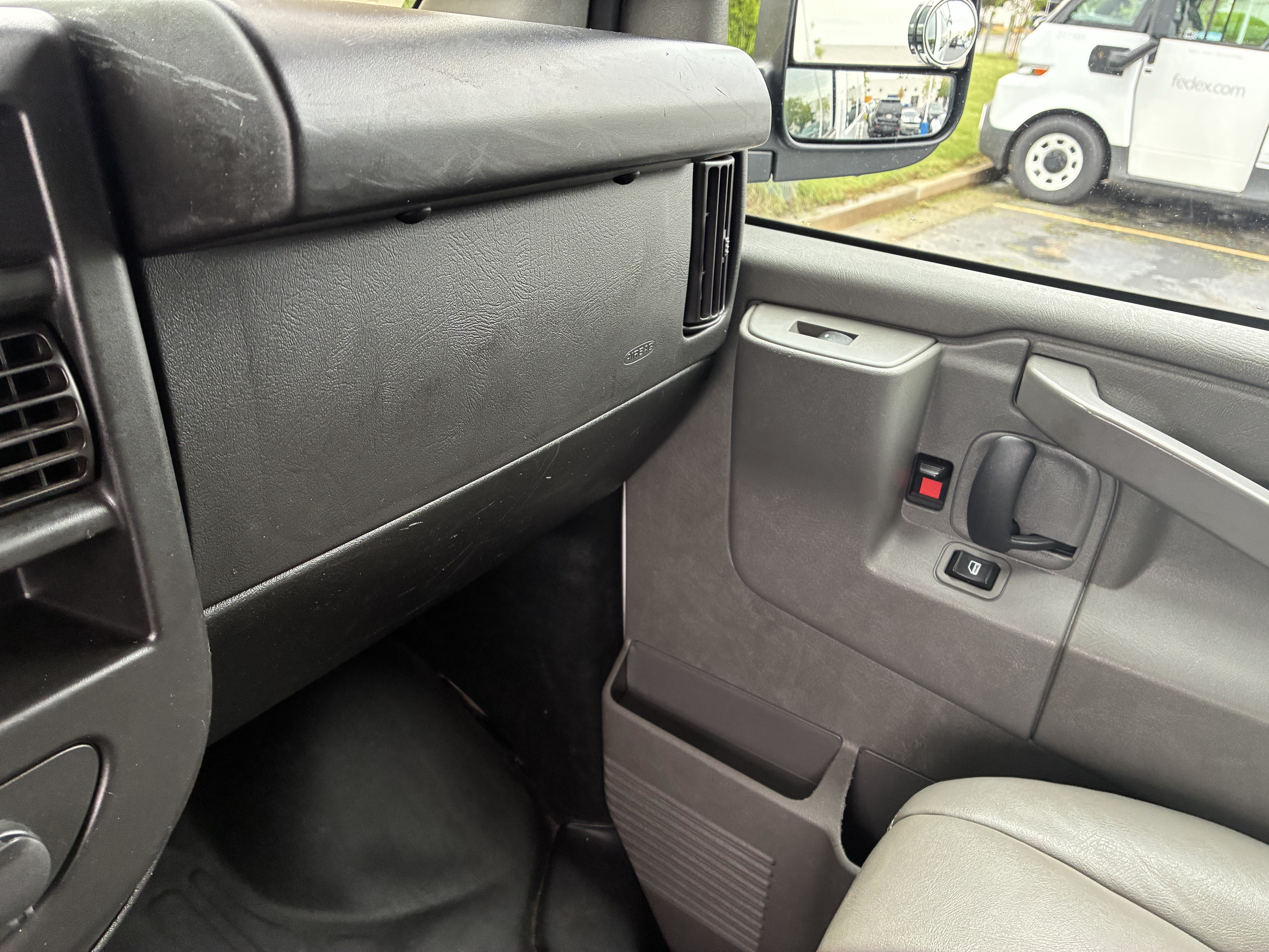 Used 2022 Chevrolet Express 2500 w/ Driver Convenience Package RWD image 40