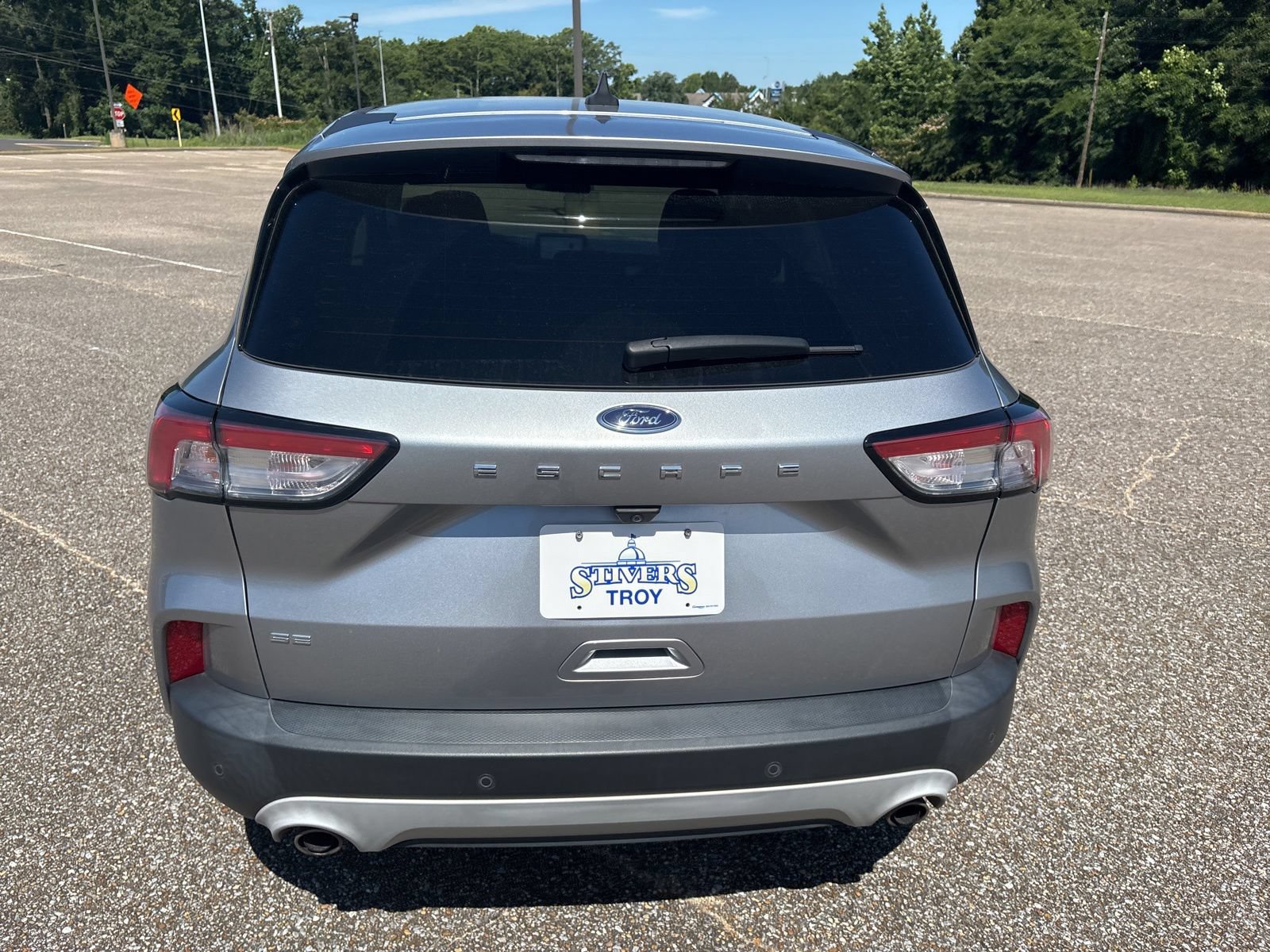 Used 2021 Ford Escape SE FWD image 4