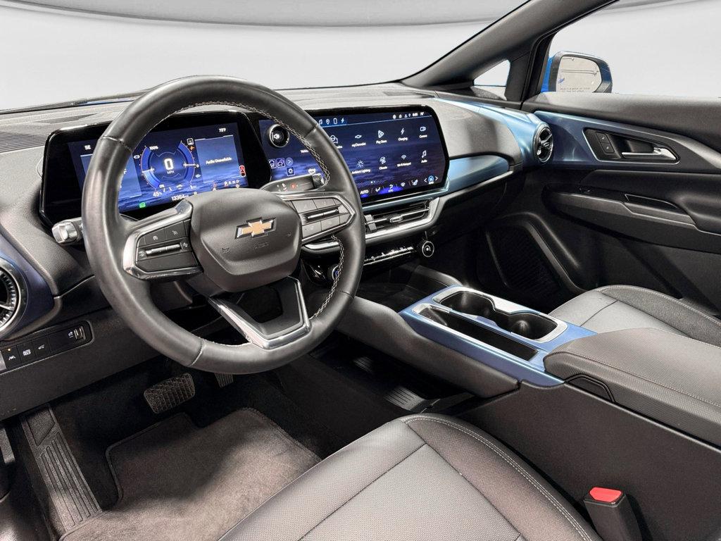 Used 2024 Chevrolet Equinox EV LT w/ LPO, Active Package AWD/4WD image 19