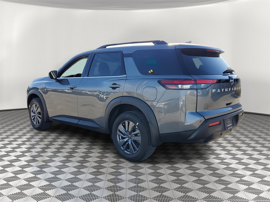 New 2025 Nissan Pathfinder SV image 2