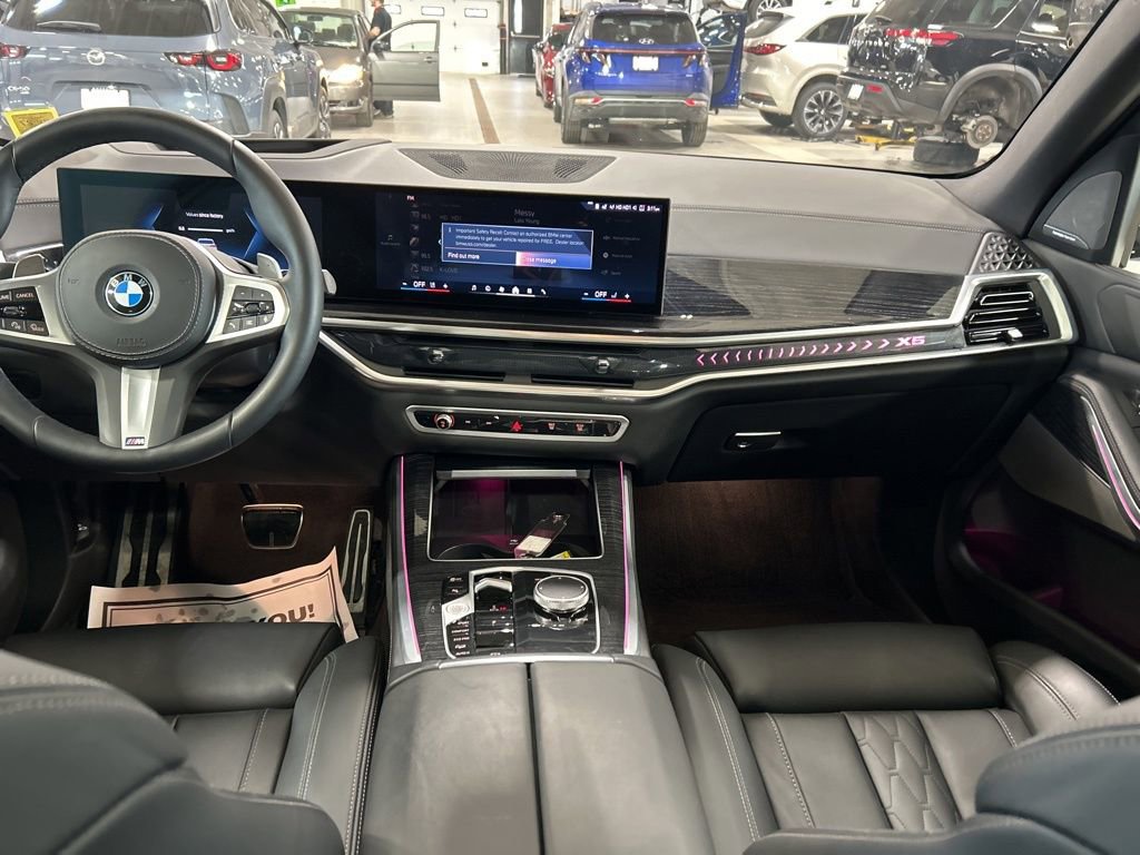 Used 2024 BMW X5 xDrive40i w/ M Sport Package image 12