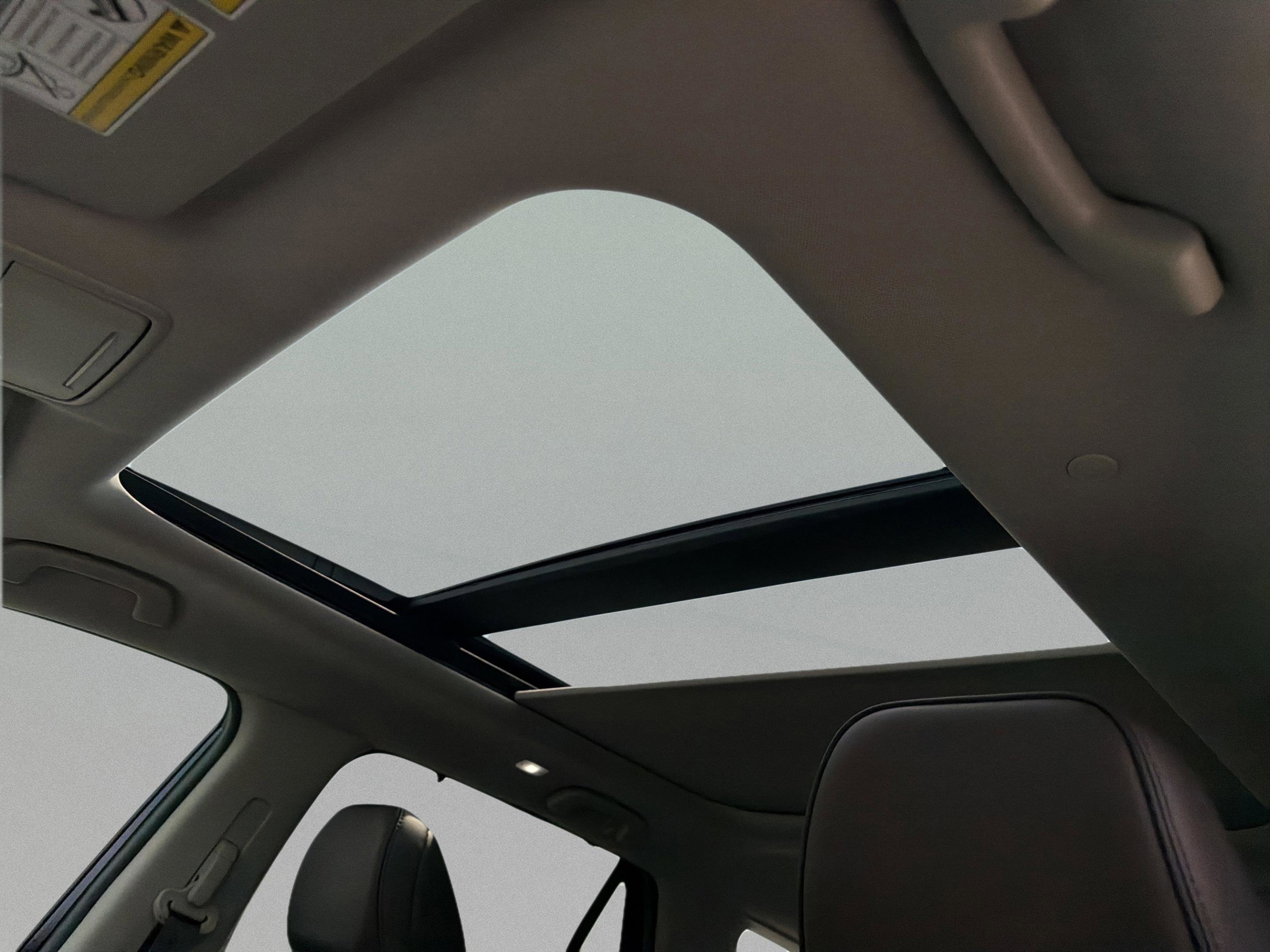 Certified 2024 Honda Pilot Elite image 22