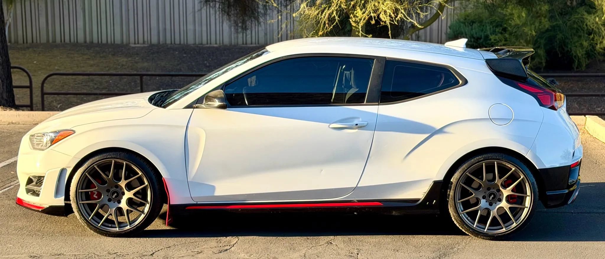 Used 2020 Hyundai Veloster N w/ Performance Package FWD image 5