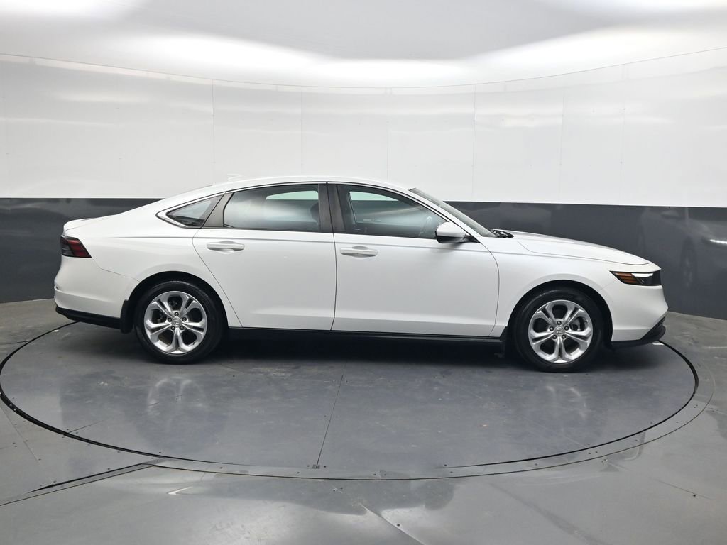 Used 2023 Honda Accord LX image 3