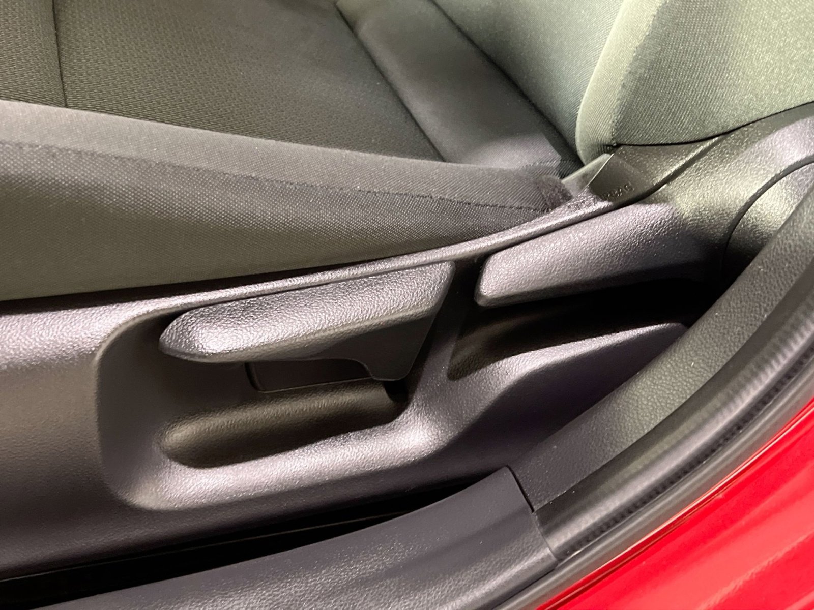 Used 2023 Toyota Prius LE image 22