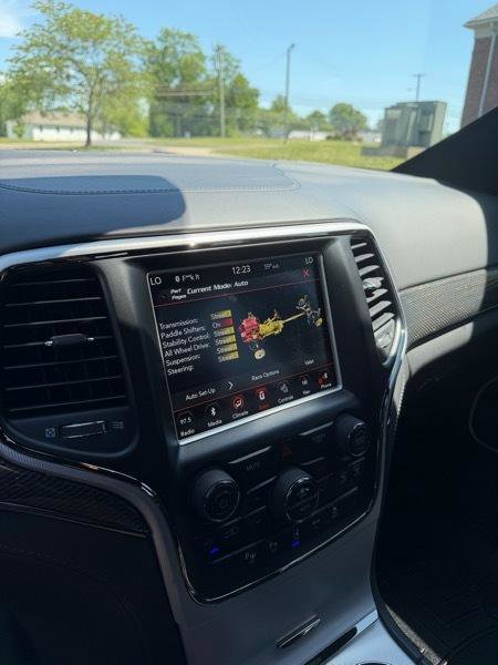 Used 2018 Jeep Grand Cherokee Trackhawk AWD/4WD image 18