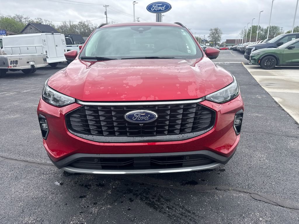 Used 2023 Ford Escape Platinum FWD image 3