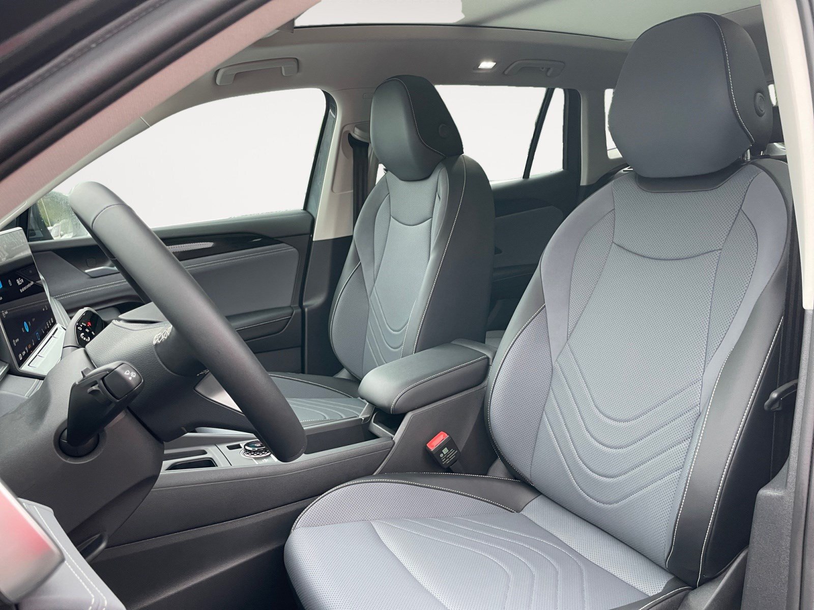 New 2026 Volkswagen Tiguan SE AWD/4WD image 10