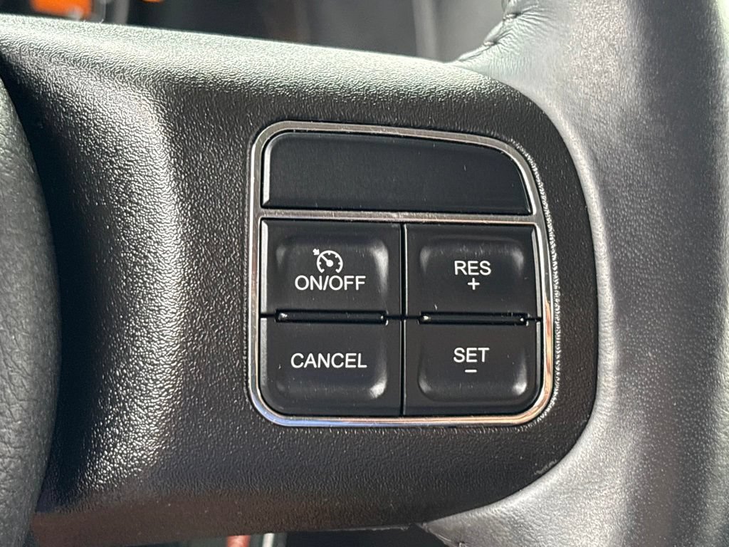 Used 2017 Jeep Patriot Latitude AWD/4WD image 18
