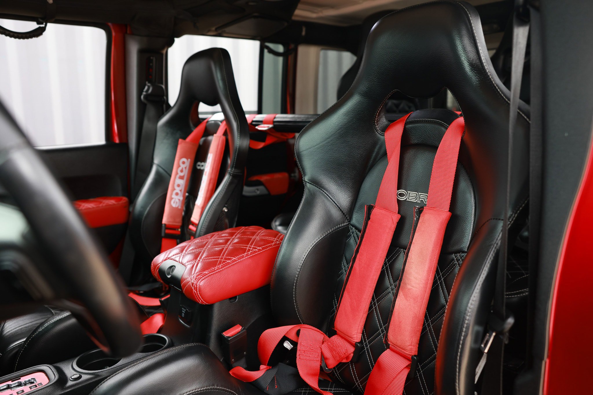 Used 2016 Jeep Wrangler Unlimited Rubicon w/ Connectivity Group image 9