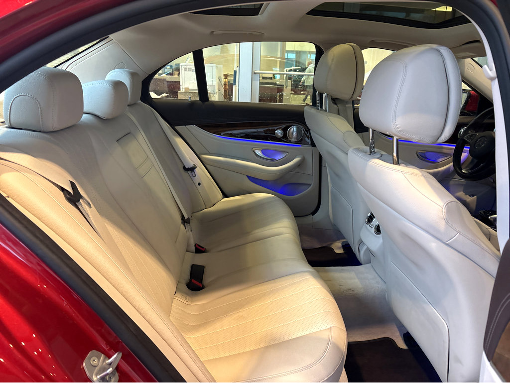 Used 2017 Mercedes-Benz E 300 4MATIC image 19