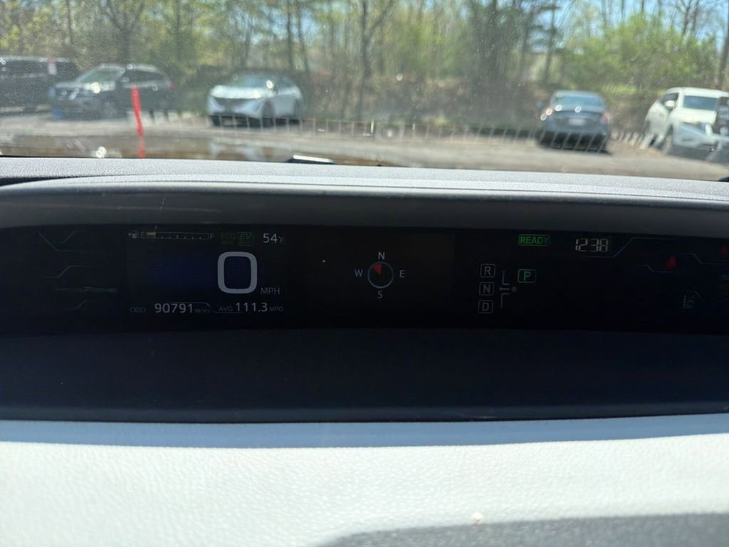 Used 2017 Toyota Prius Prime Plus image 9