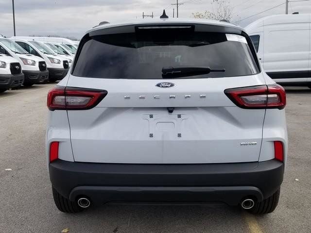 New 2026 Ford Escape ST-Line w/ Cold Weather Package AWD/4WD image 4