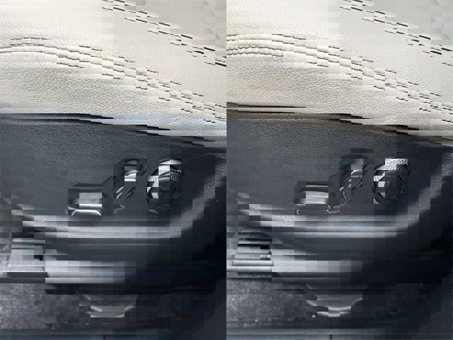 Used 2026 Genesis GV70 2.5T Advanced image 23