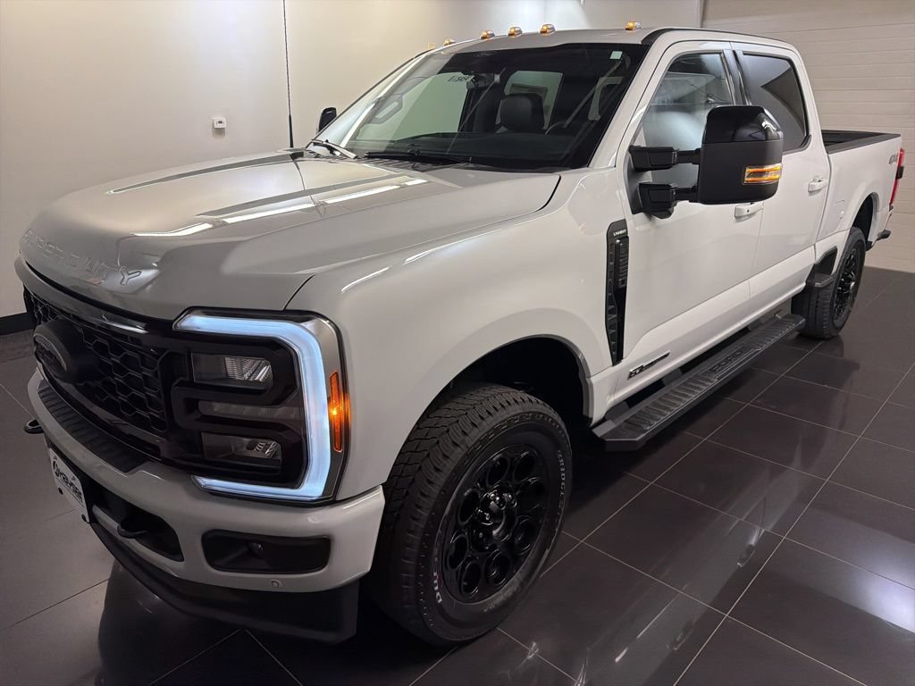 New 2026 Ford F250 Lariat w/ Black Appearance Package AWD/4WD image 3