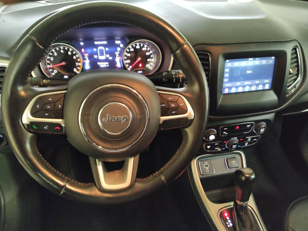 Used 2018 Jeep Compass Latitude w/ Popular Equipment Group FWD image 22