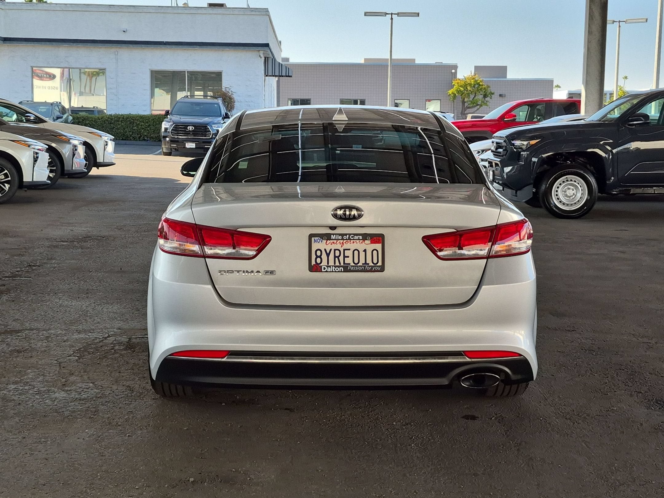 Used 2017 Kia Optima LX FWD image 7