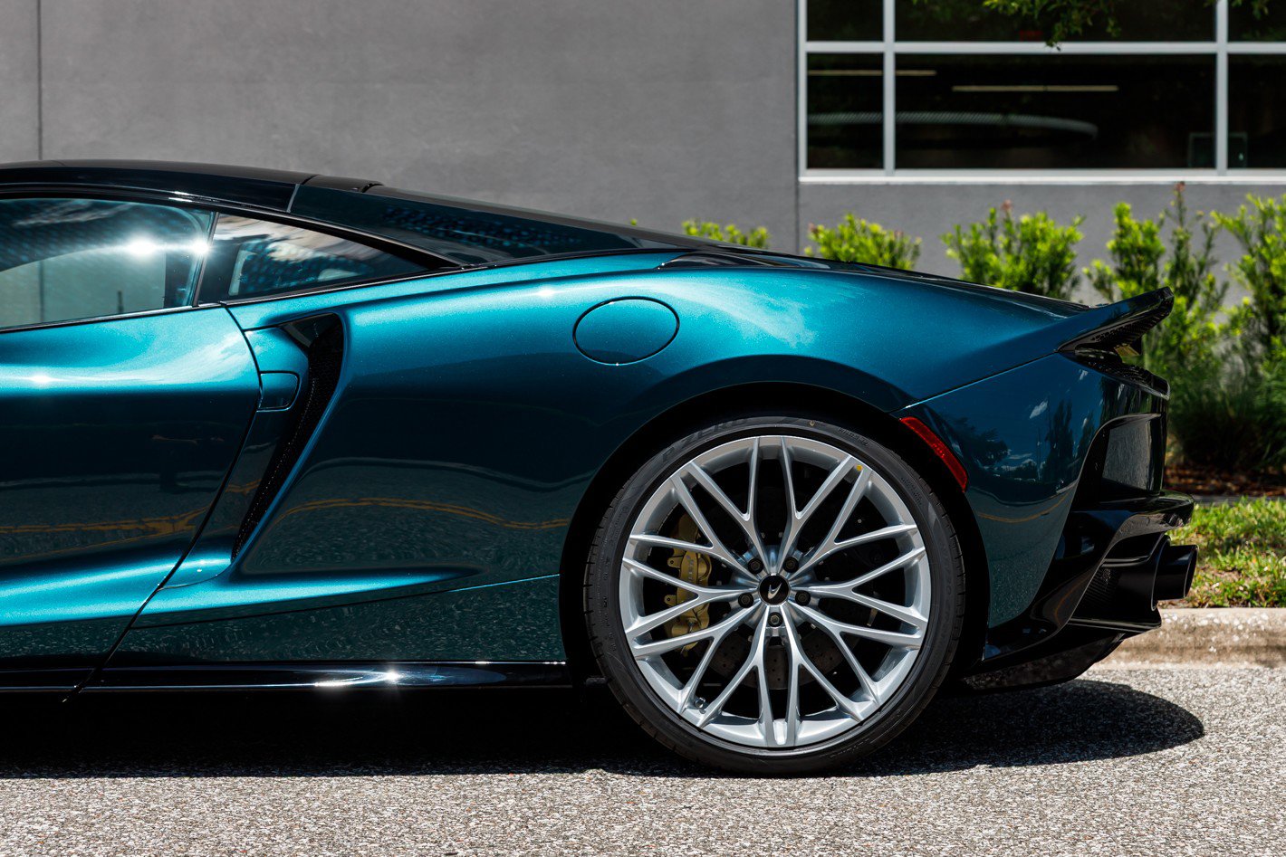 New 2026 McLaren GTS RWD image 30