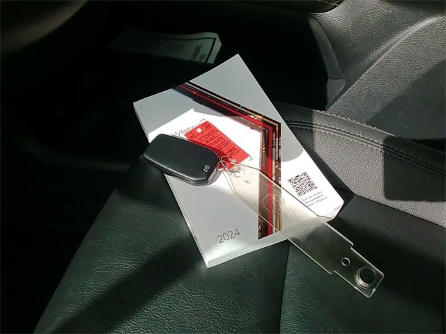 Certified 2024 Toyota Sienna XLE Woodland Edition image 7