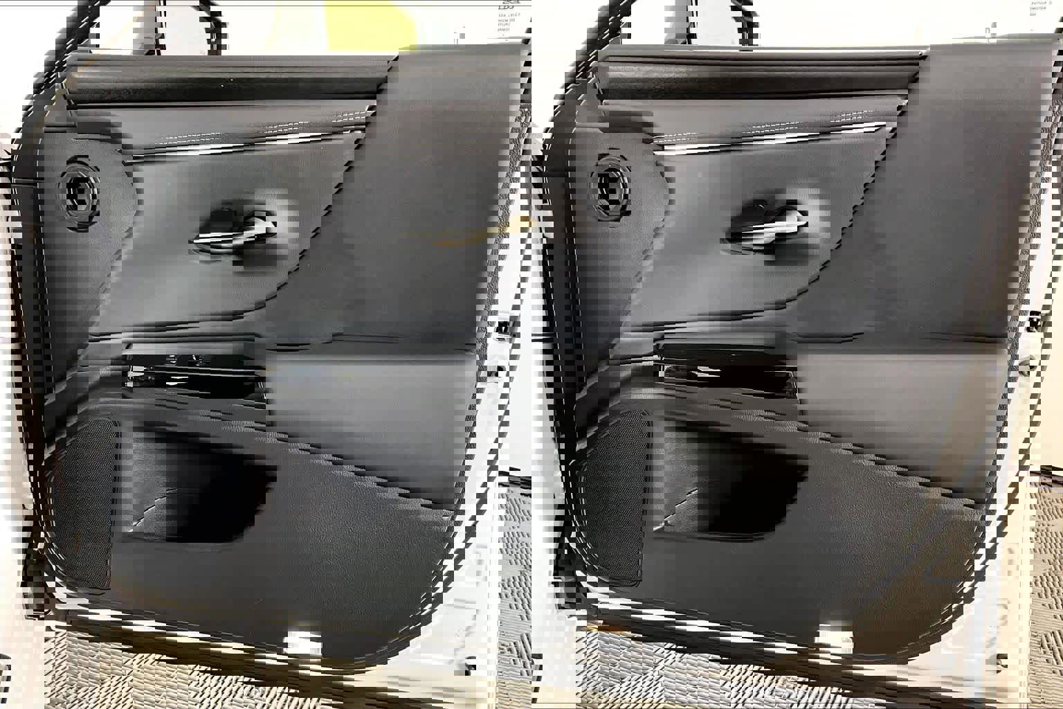 Used 2025 Lexus ES 350 image 21