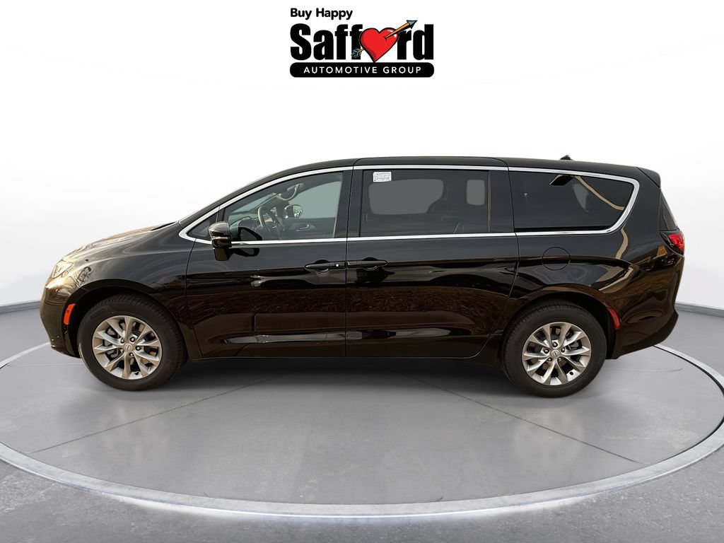 New 2026 Chrysler Pacifica Limited w/ Uconnect Theater Family Group AWD/4WD image 6