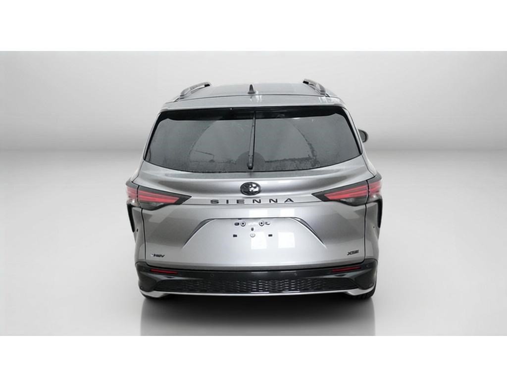 New 2026 Toyota Sienna XSE FWD image 8