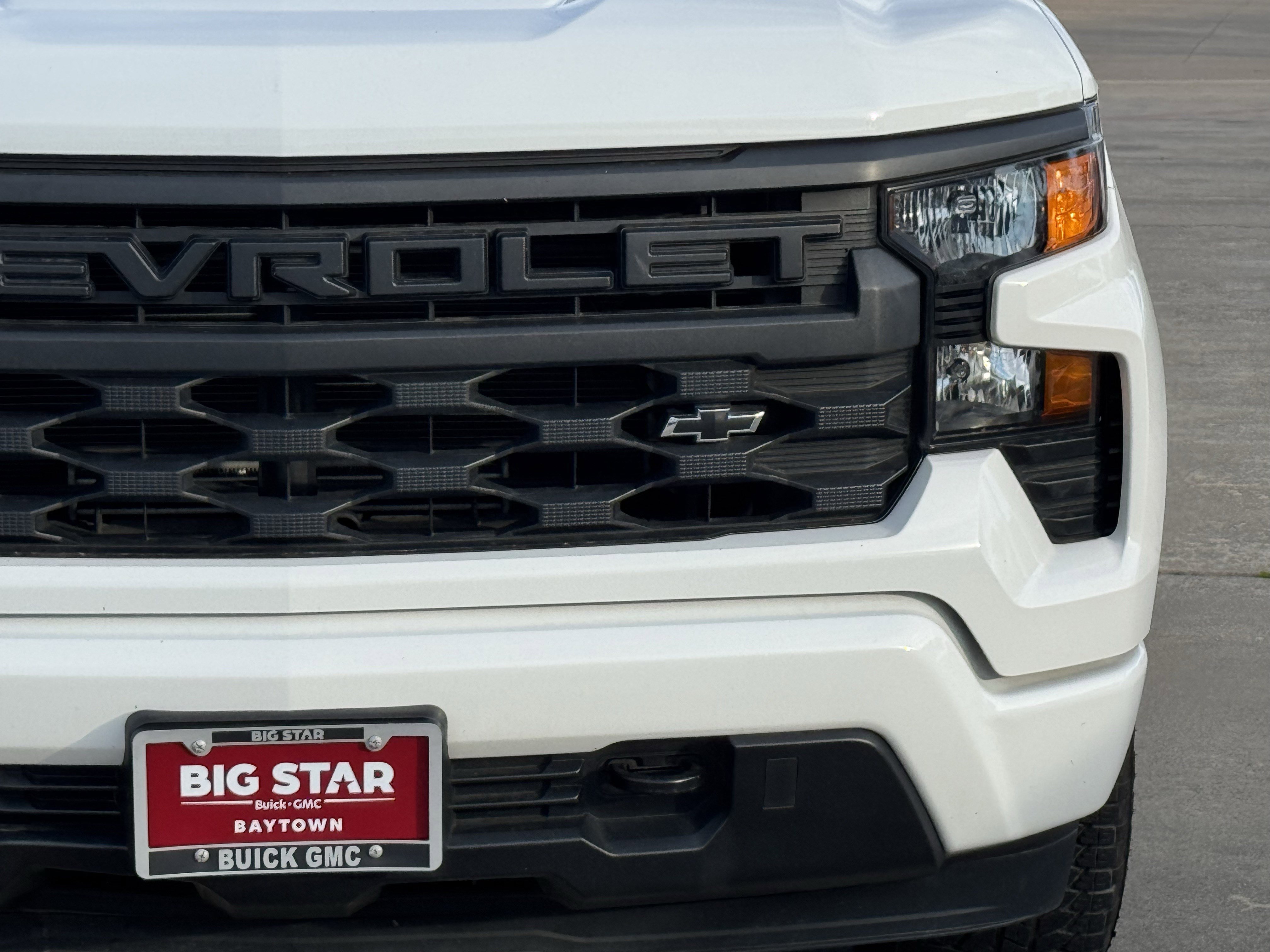 Used 2025 Chevrolet Silverado 1500 Custom w/ Turbomax Blackout Package image 5